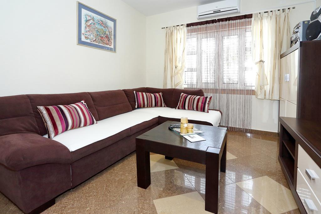 Apartments Melita Bibinje Oda fotoğraf