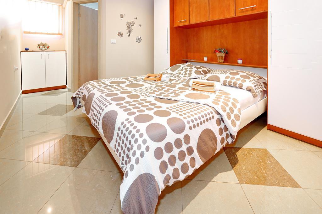 Apartments Melita Bibinje Oda fotoğraf