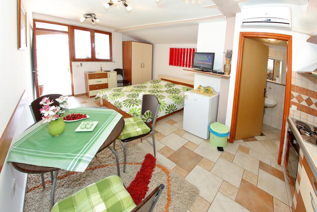 Apartments Melita Bibinje Oda fotoğraf